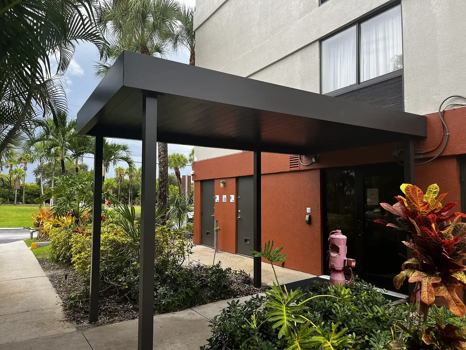 Hotel side entrance aluminum